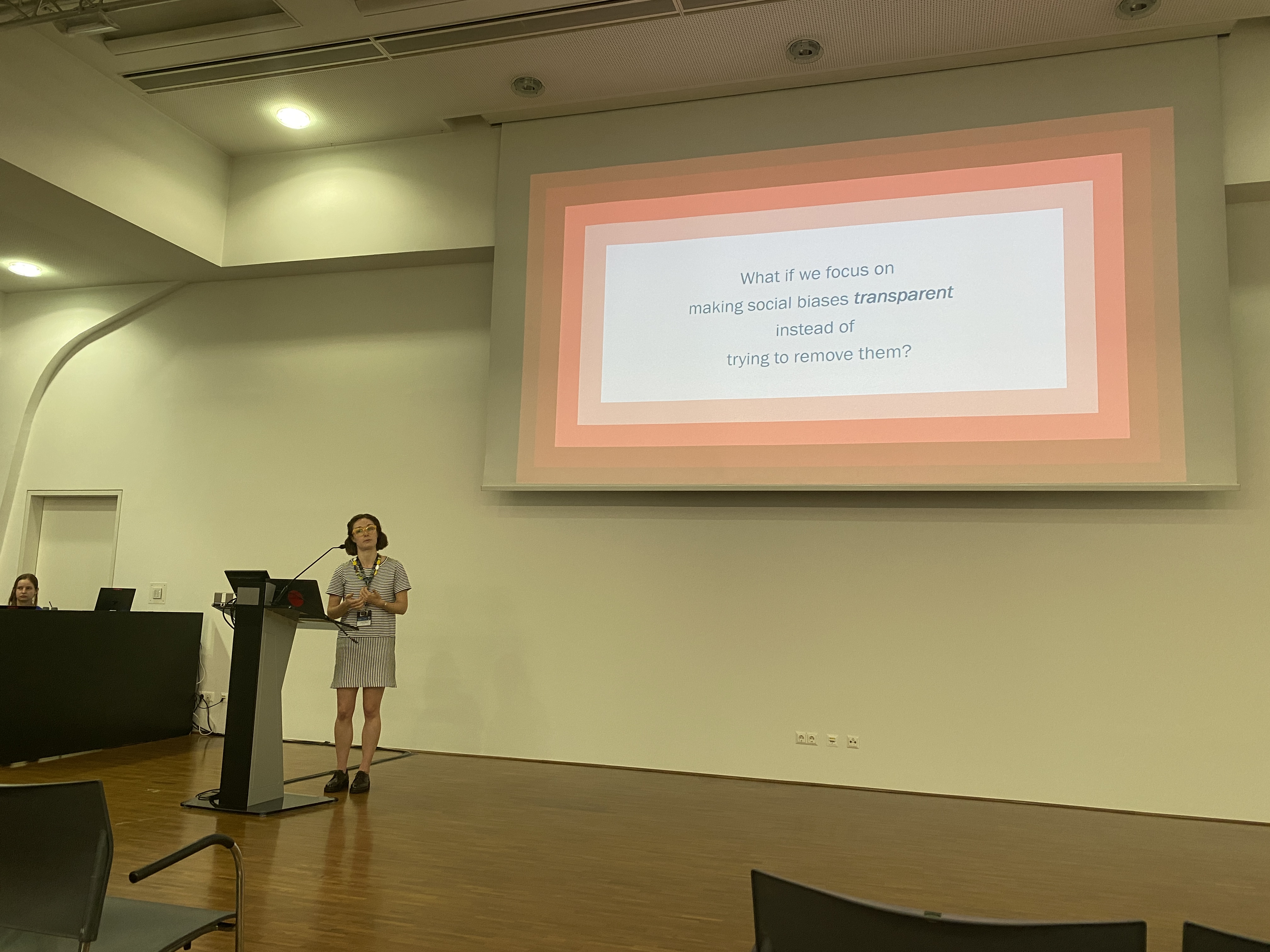 Lucy Havens presenting at DH2023